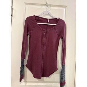 Free People Women Plum Purple Waffle Knit Henley Thermal Top Contrast Cuff Small